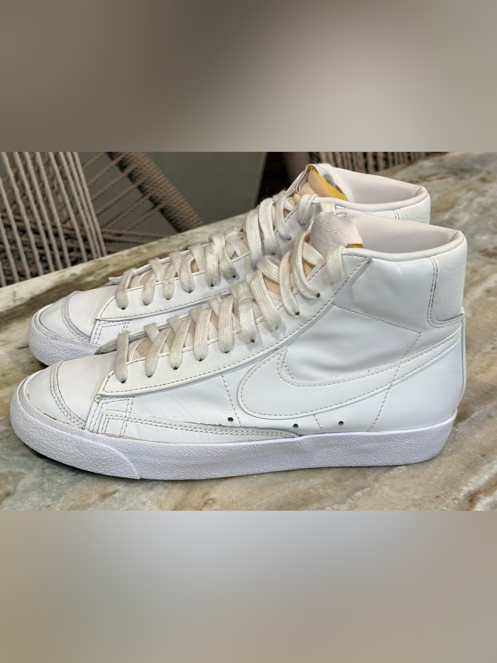 NIKE Blazer 77 white leather mid sneakers- Size 8.5 - Picture 3 of 7